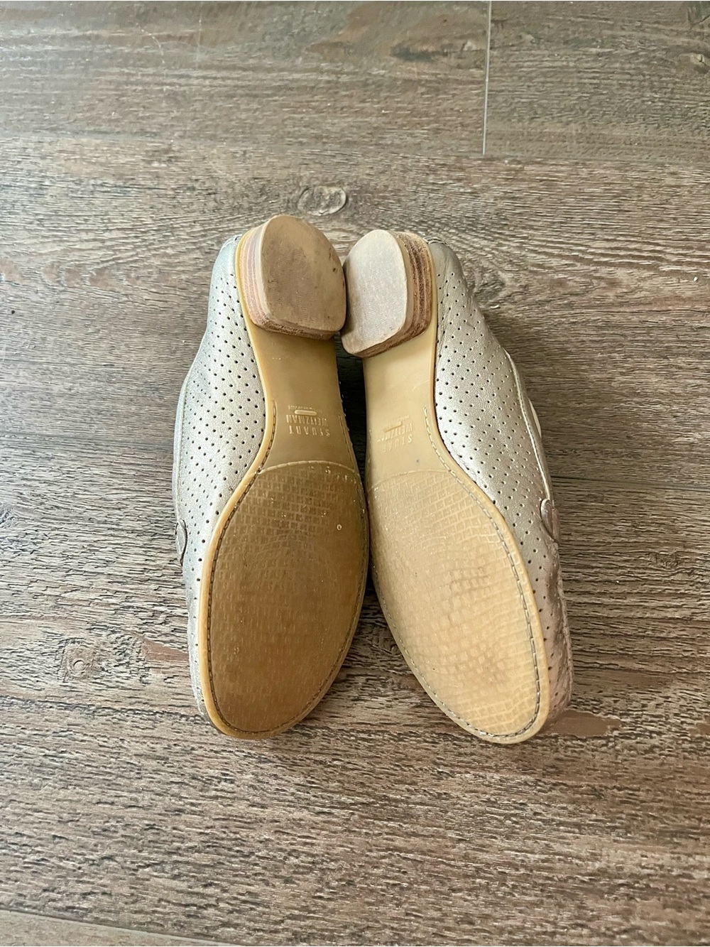 Stuart Weitzman Metallic Taupe Loafers with Gold Chain - Picture 6 of 14